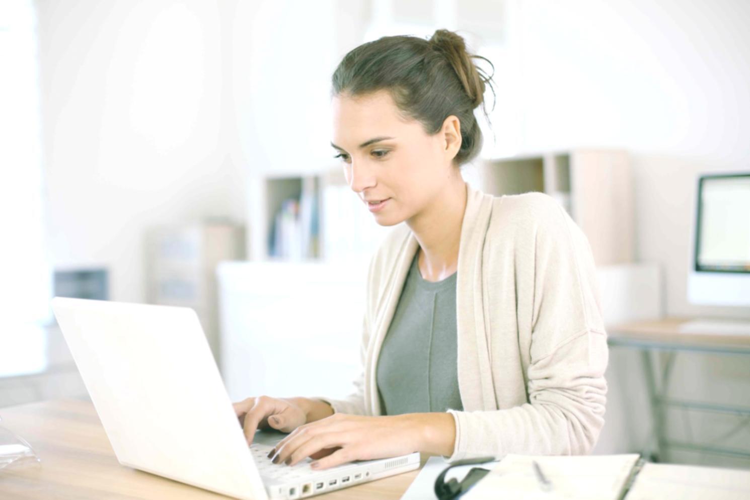 Entrepreneurial learning environment with interactive sessions